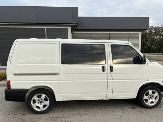 Білий Фольксваген Transporter, об'ємом двигуна 2.4 л та пробігом 700 тис. км за 4250 $, фото 6 на Automoto.ua