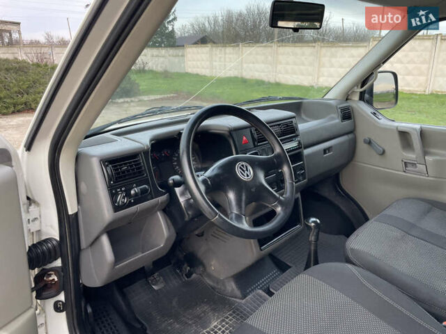 Белый Фольксваген Transporter, объемом двигателя 2.5 л и пробегом 390 тыс. км за 6900 $, фото 16 на Automoto.ua