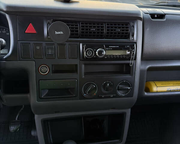 Білий Фольксваген Transporter, об'ємом двигуна 2.46 л та пробігом 416 тис. км за 7500 $, фото 14 на Automoto.ua