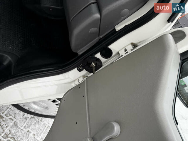 Белый Фольксваген Transporter, объемом двигателя 2.46 л и пробегом 338 тыс. км за 7300 $, фото 55 на Automoto.ua