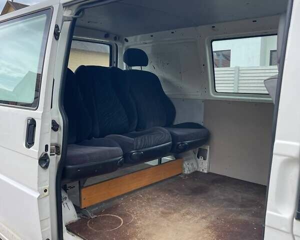 Білий Фольксваген Transporter, об'ємом двигуна 1.9 л та пробігом 180 тис. км за 5500 $, фото 17 на Automoto.ua