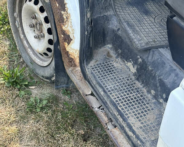 Белый Фольксваген Transporter, объемом двигателя 1.9 л и пробегом 500 тыс. км за 3660 $, фото 9 на Automoto.ua