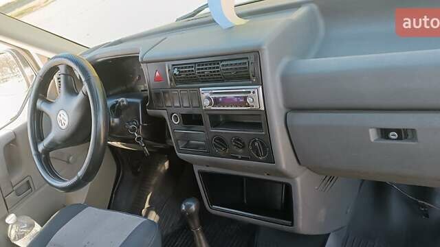 Белый Фольксваген Transporter, объемом двигателя 1.9 л и пробегом 414 тыс. км за 6400 $, фото 9 на Automoto.ua