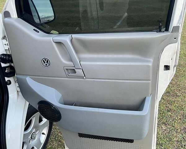 Белый Фольксваген Transporter, объемом двигателя 2.5 л и пробегом 368 тыс. км за 6299 $, фото 32 на Automoto.ua