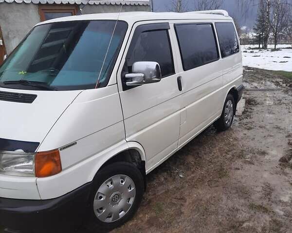 Белый Фольксваген Transporter, объемом двигателя 2.5 л и пробегом 495 тыс. км за 6300 $, фото 1 на Automoto.ua