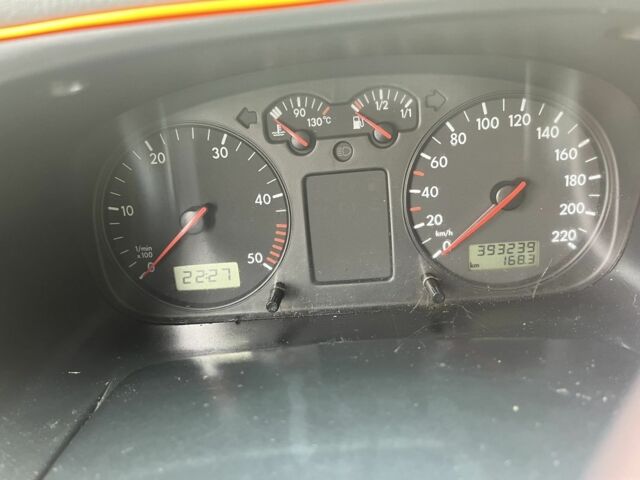 Белый Фольксваген Transporter, объемом двигателя 1.9 л и пробегом 360 тыс. км за 5100 $, фото 2 на Automoto.ua