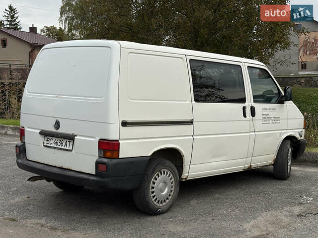 Белый Фольксваген Transporter, объемом двигателя 2.46 л и пробегом 338 тыс. км за 4200 $, фото 3 на Automoto.ua