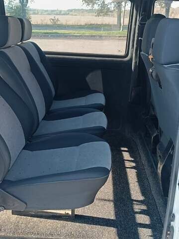 Белый Фольксваген Transporter, объемом двигателя 1.9 л и пробегом 414 тыс. км за 6400 $, фото 6 на Automoto.ua