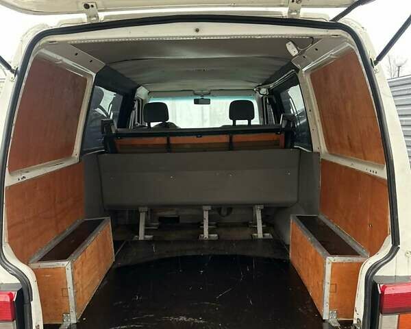 Білий Фольксваген Transporter, об'ємом двигуна 1.9 л та пробігом 295 тис. км за 5800 $, фото 4 на Automoto.ua