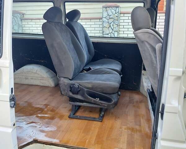 Белый Фольксваген Transporter, объемом двигателя 2.5 л и пробегом 453 тыс. км за 4750 $, фото 34 на Automoto.ua