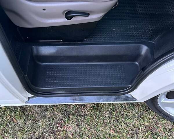 Белый Фольксваген Transporter, объемом двигателя 2.5 л и пробегом 368 тыс. км за 6299 $, фото 31 на Automoto.ua