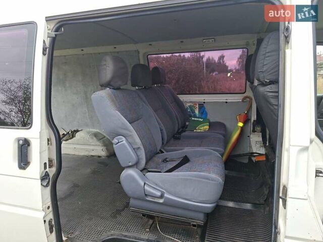 Белый Фольксваген Transporter, объемом двигателя 1.9 л и пробегом 372 тыс. км за 6500 $, фото 1 на Automoto.ua