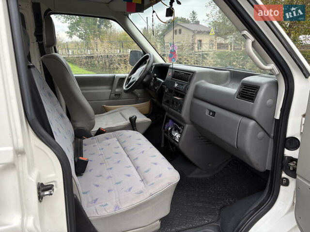 Белый Фольксваген Transporter, объемом двигателя 2.46 л и пробегом 338 тыс. км за 4200 $, фото 14 на Automoto.ua