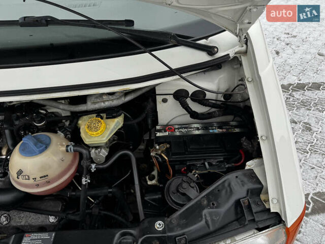 Белый Фольксваген Transporter, объемом двигателя 2.46 л и пробегом 338 тыс. км за 7300 $, фото 32 на Automoto.ua