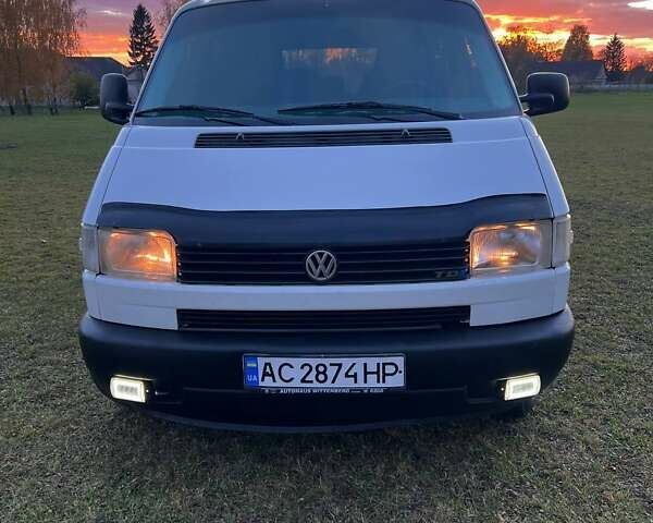 Белый Фольксваген Transporter, объемом двигателя 2.5 л и пробегом 368 тыс. км за 6299 $, фото 2 на Automoto.ua