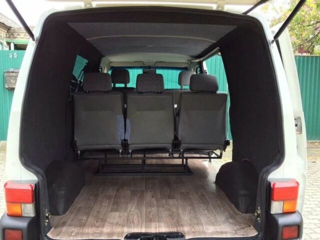 Белый Фольксваген Transporter, объемом двигателя 2.5 л и пробегом 322 тыс. км за 3995 $, фото 13 на Automoto.ua