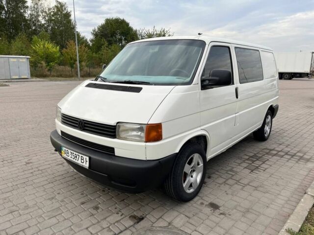Білий Фольксваген Transporter, об'ємом двигуна 2.4 л та пробігом 700 тис. км за 4250 $, фото 2 на Automoto.ua