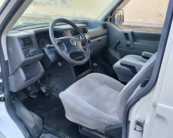 Белый Фольксваген Transporter, объемом двигателя 2.5 л и пробегом 453 тыс. км за 4750 $, фото 29 на Automoto.ua