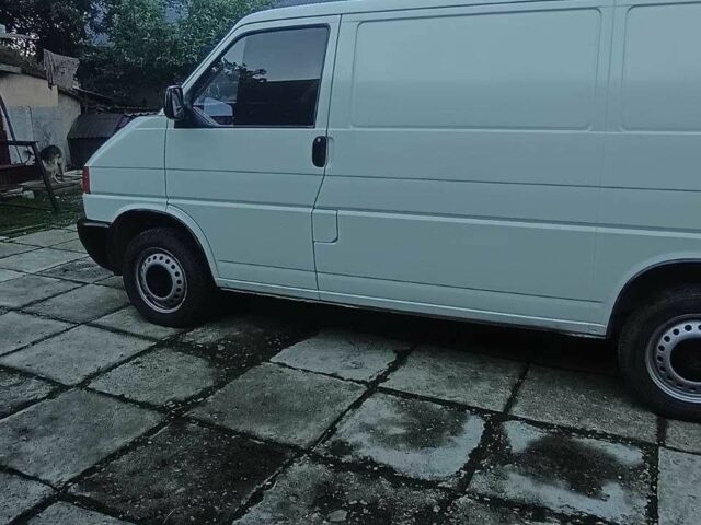 Белый Фольксваген Transporter, объемом двигателя 1.9 л и пробегом 337 тыс. км за 5301 $, фото 2 на Automoto.ua