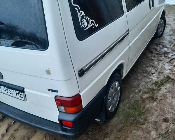 Белый Фольксваген Transporter, объемом двигателя 2.5 л и пробегом 495 тыс. км за 6300 $, фото 10 на Automoto.ua