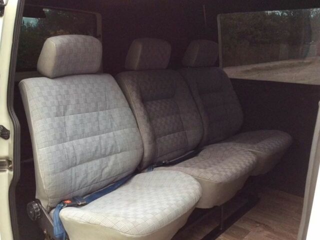 Белый Фольксваген Transporter, объемом двигателя 2.5 л и пробегом 322 тыс. км за 3995 $, фото 12 на Automoto.ua