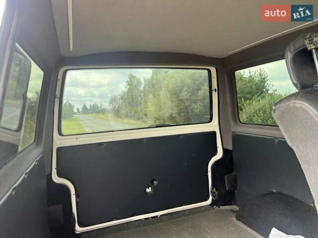 Белый Фольксваген Transporter, объемом двигателя 2.5 л и пробегом 649 тыс. км за 6350 $, фото 7 на Automoto.ua