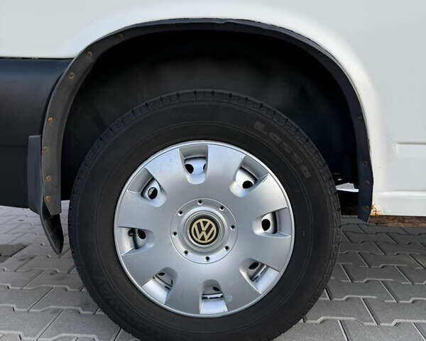 Білий Фольксваген Transporter, об'ємом двигуна 2.46 л та пробігом 416 тис. км за 7500 $, фото 21 на Automoto.ua