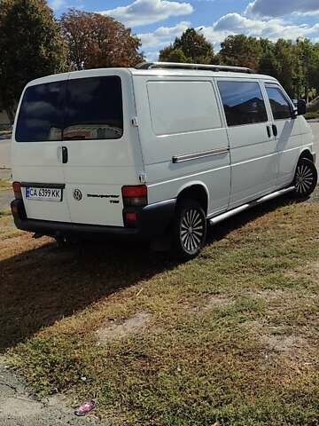 Белый Фольксваген Transporter, объемом двигателя 2.5 л и пробегом 428 тыс. км за 8709 $, фото 3 на Automoto.ua