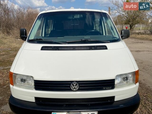 Белый Фольксваген Transporter, объемом двигателя 2.5 л и пробегом 520 тыс. км за 5999 $, фото 8 на Automoto.ua