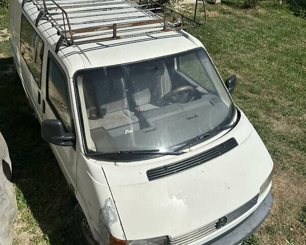 Белый Фольксваген Transporter, объемом двигателя 1.9 л и пробегом 500 тыс. км за 3660 $, фото 4 на Automoto.ua