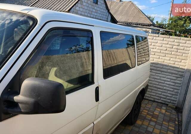 Белый Фольксваген Transporter, объемом двигателя 2.4 л и пробегом 400 тыс. км за 5150 $, фото 13 на Automoto.ua