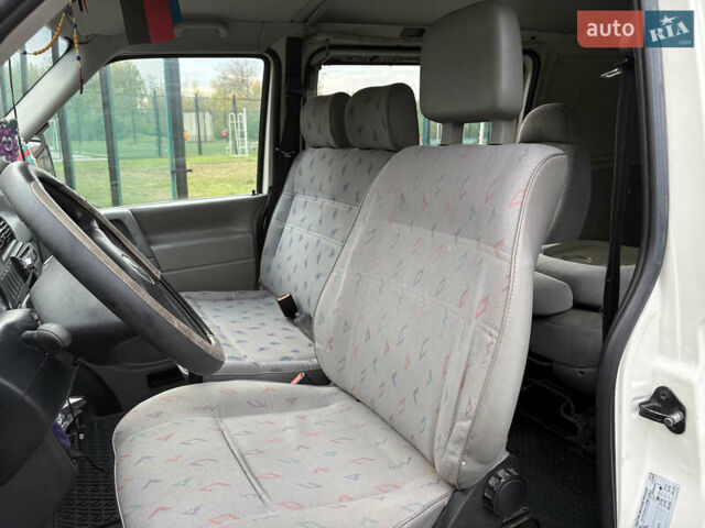 Белый Фольксваген Transporter, объемом двигателя 2.46 л и пробегом 338 тыс. км за 4200 $, фото 13 на Automoto.ua