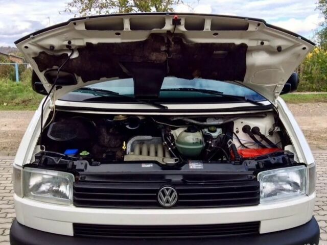 Белый Фольксваген Transporter, объемом двигателя 2.5 л и пробегом 322 тыс. км за 3995 $, фото 7 на Automoto.ua