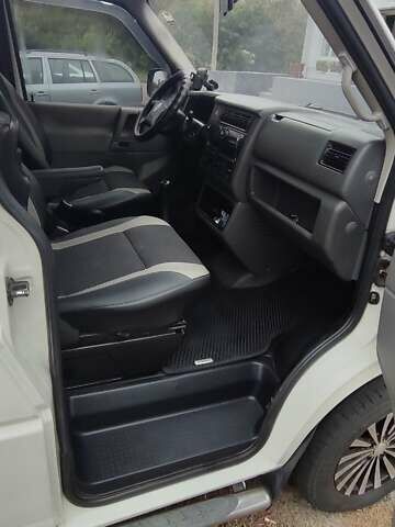 Белый Фольксваген Transporter, объемом двигателя 2.5 л и пробегом 428 тыс. км за 8709 $, фото 5 на Automoto.ua