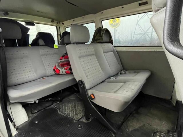 Білий Фольксваген Transporter, об'ємом двигуна 2.5 л та пробігом 423 тис. км за 7799 $, фото 15 на Automoto.ua