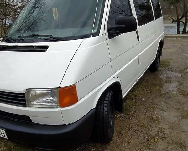 Белый Фольксваген Transporter, объемом двигателя 1.9 л и пробегом 371 тыс. км за 5500 $, фото 1 на Automoto.ua