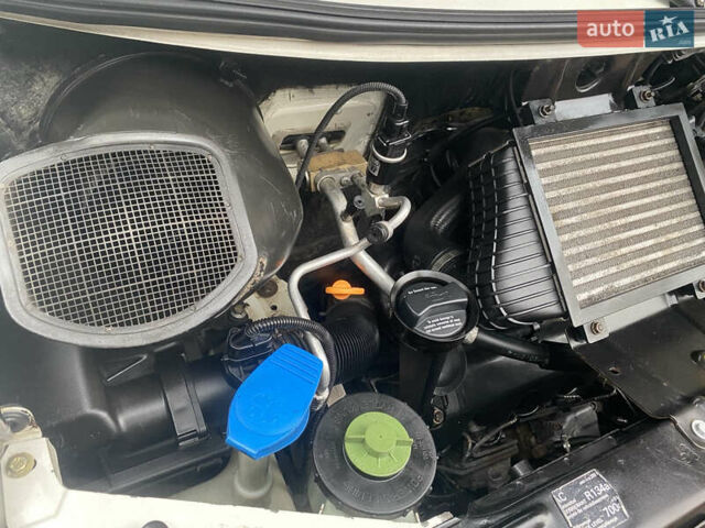 Белый Фольксваген Transporter, объемом двигателя 2.46 л и пробегом 320 тыс. км за 7700 $, фото 20 на Automoto.ua