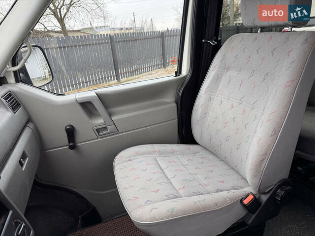 Білий Фольксваген Transporter, об'ємом двигуна 1.9 л та пробігом 285 тис. км за 5600 $, фото 9 на Automoto.ua