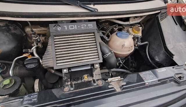 Белый Фольксваген Transporter, объемом двигателя 2.5 л и пробегом 366 тыс. км за 8500 $, фото 15 на Automoto.ua