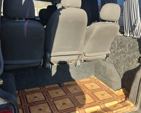 Білий Фольксваген Transporter, об'ємом двигуна 2.5 л та пробігом 360 тис. км за 7000 $, фото 1 на Automoto.ua