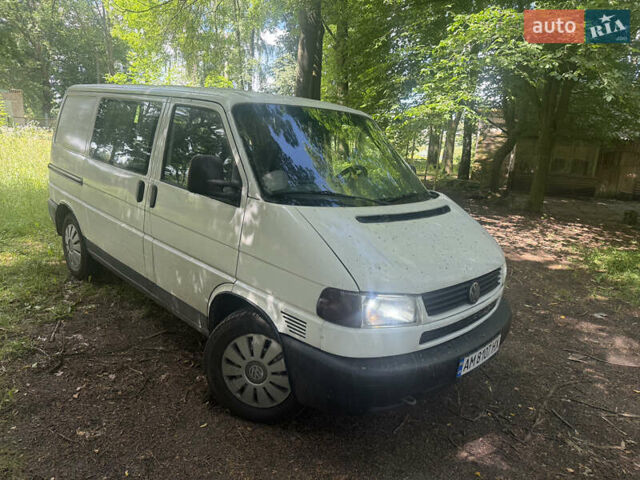 Белый Фольксваген Transporter, объемом двигателя 2.5 л и пробегом 385 тыс. км за 5900 $, фото 5 на Automoto.ua