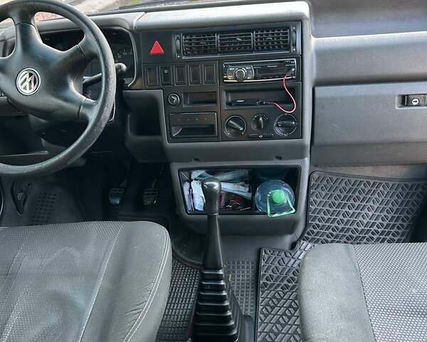 Білий Фольксваген Transporter, об'ємом двигуна 2.5 л та пробігом 380 тис. км за 6800 $, фото 7 на Automoto.ua