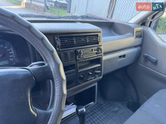 Білий Фольксваген Transporter, об'ємом двигуна 2.5 л та пробігом 467 тис. км за 6500 $, фото 9 на Automoto.ua