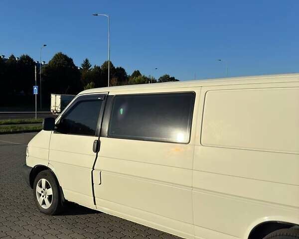Білий Фольксваген Transporter, об'ємом двигуна 2.5 л та пробігом 425 тис. км за 7450 $, фото 8 на Automoto.ua