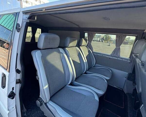 Білий Фольксваген Transporter, об'ємом двигуна 2.5 л та пробігом 425 тис. км за 7450 $, фото 16 на Automoto.ua