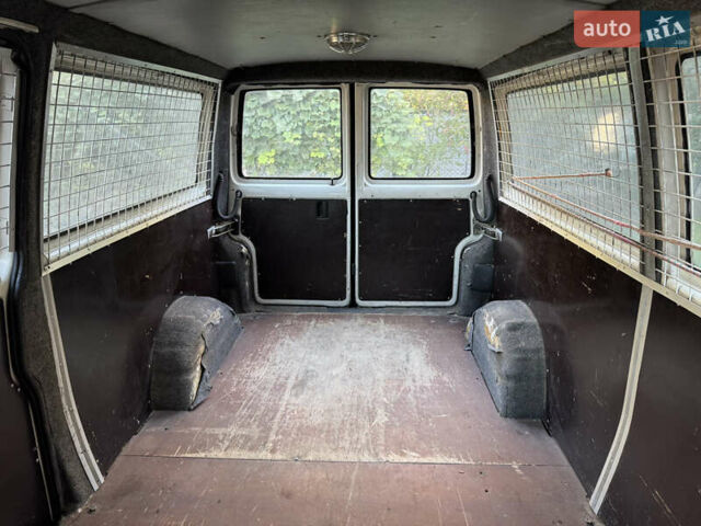 Білий Фольксваген Transporter, об'ємом двигуна 2.5 л та пробігом 467 тис. км за 6500 $, фото 16 на Automoto.ua