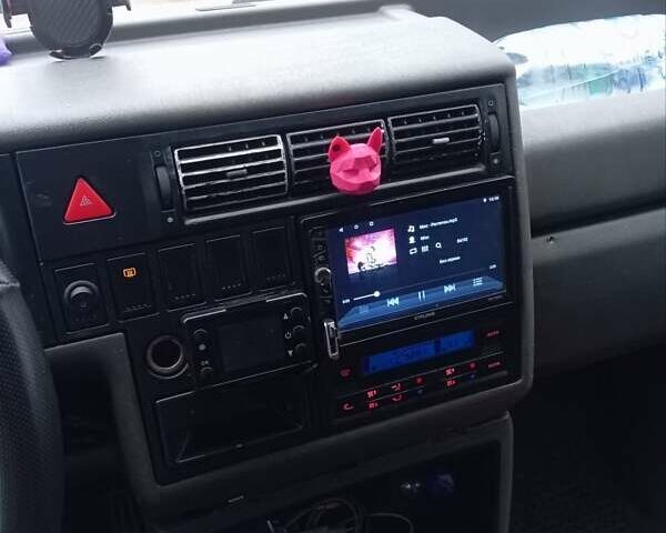 Белый Фольксваген Transporter, объемом двигателя 2.5 л и пробегом 330 тыс. км за 7200 $, фото 11 на Automoto.ua