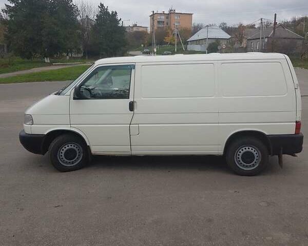 Белый Фольксваген Transporter, объемом двигателя 2.5 л и пробегом 368 тыс. км за 8500 $, фото 17 на Automoto.ua