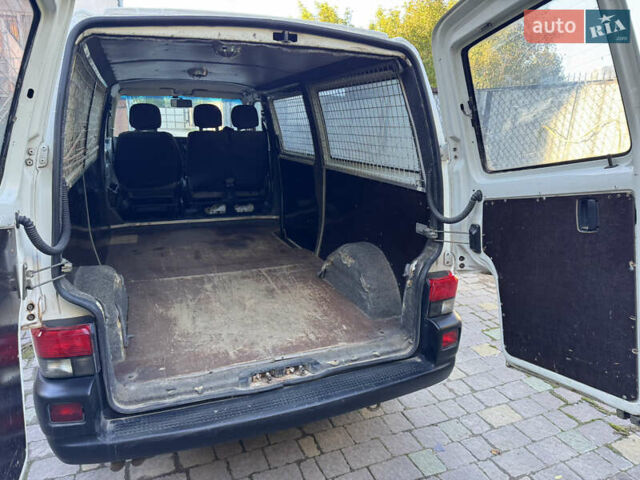 Білий Фольксваген Transporter, об'ємом двигуна 2.5 л та пробігом 467 тис. км за 6500 $, фото 14 на Automoto.ua