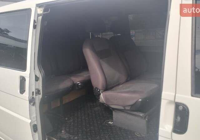 Білий Фольксваген Transporter, об'ємом двигуна 1.9 л та пробігом 380 тис. км за 6000 $, фото 7 на Automoto.ua